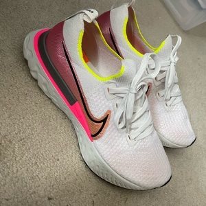 Nike Infinity Flyknit